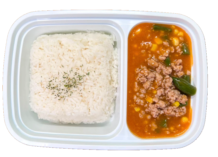 Tomato Minced Pork rice box with sweet corn and green beans